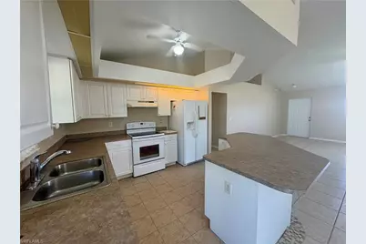 4411 SW 9th Ave, Cape Coral, FL 33914 - Photo 3