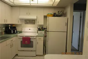 306 SE 2nd St, Cape Coral, FL 33990 - Photo 17