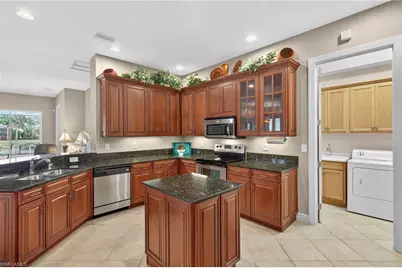 11109 Oxbridge Way, Fort Myers, FL 33913 - Photo 9