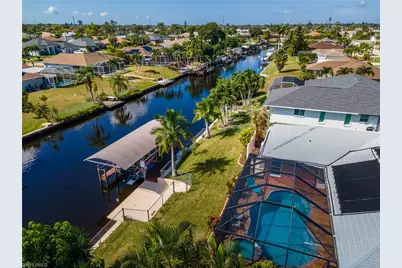 212 SE 30th Ter, Cape Coral, FL 33904 - Photo 37
