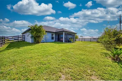 1154 NW 6th Pl, Cape Coral, FL 33993 - Photo 21