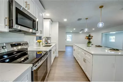 1519 Whiskey Creek Dr, Fort Myers, FL 33919 - Photo 5