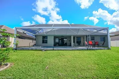 2214 SE 19th Pl, Cape Coral, FL 33990 - Photo 15