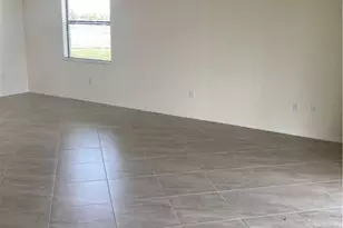 14453 Cantabria Dr, Fort Myers, FL 33905 - Photo 5