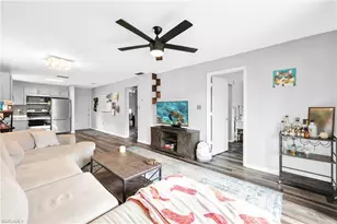 8093 Country Rd, Fort Myers, FL 33919 - Photo 11