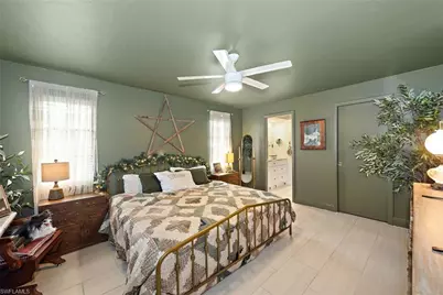 207 SE 43rd Ln, Cape Coral, FL 33904 - Photo 11