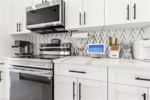 833 SW 16th Terrace, Cape Coral, FL 33991 - Photo 11