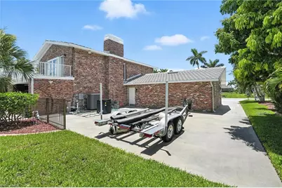 5219 SW 2nd Pl, Cape Coral, FL 33914 - Photo 43