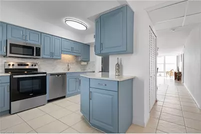 5200 Gulf Dr #604, Holmes Beach, FL 34217 - Photo 5