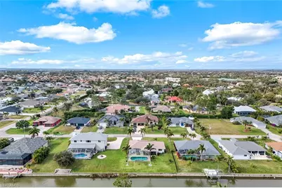 1925 SW 17th Pl, Cape Coral, FL 33991 - Photo 35