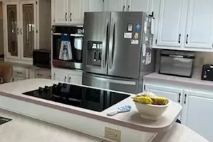 265 Lakeside Dr, North Fort Myers, FL 33903 - Photo 9