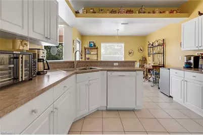 2902 Surfside Blvd, Cape Coral, FL 33914 - Photo 11