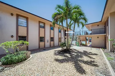 16881 Davis Rd #721, Fort Myers, FL 33908 - Photo 21