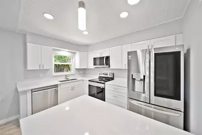 16881 Davis Rd #721, Fort Myers, FL 33908 - Photo 9