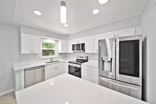 16881 Davis Rd, Fort Myers, FL 33908 - Photo 9