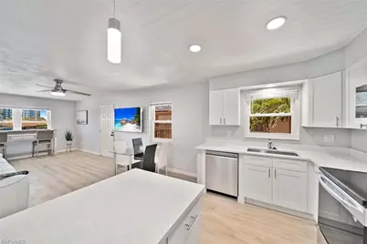 16881 Davis Rd #721, Fort Myers, FL 33908 - Photo 11