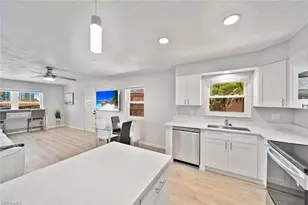 16881 Davis Rd, Fort Myers, FL 33908 - Photo 11