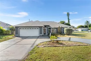 130 SE 29th Terrace, Cape Coral, FL 33904 - Photo 5