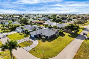 130 SE 29th Terrace, Cape Coral, FL 33904 - Photo 7