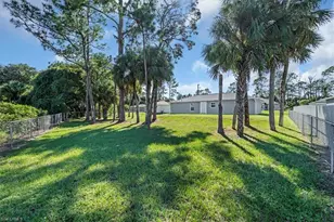 8073 Sherwood Cir, Labelle, FL 33935 - Photo 25