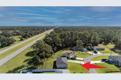 8073 Sherwood Cir, Labelle, FL 33935 - Photo 35