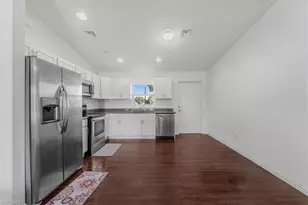 8073 Sherwood Cir, Labelle, FL 33935 - Photo 7