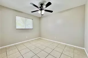 706 SE 13th Ct, Cape Coral, FL 33990 - Photo 23