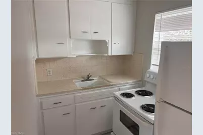 301 24th Ave N, Saint Petersburg, FL 33704 - Photo 5