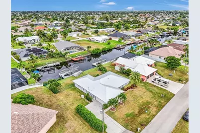 123 SE 29th Ter, Cape Coral, FL 33904 - Photo 29