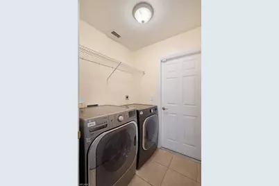 1082 Ridgeway Dr, North Fort Myers, FL 33903 - Photo 9