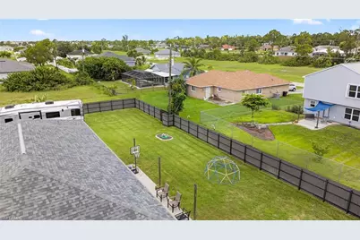 309 NE 30th Ter, Cape Coral, FL 33909 - Photo 29