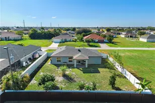 2737 NE 2nd Pl, Cape Coral, FL 33909 - Photo 29