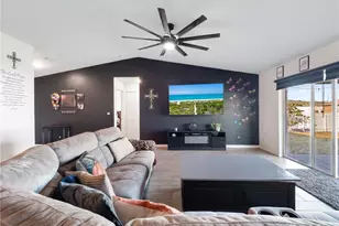 2737 NE 2nd Pl, Cape Coral, FL 33909 - Photo 17