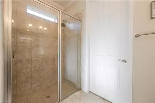 2899 Sunset Pointe Cir, Cape Coral, FL 33914 - Photo 23