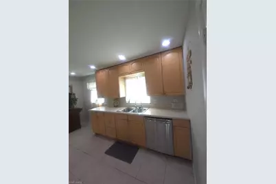 629 NE 15th Ct, Cape Coral, FL 33909 - Photo 5