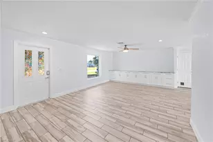 2514 SE 26th Ave, Cape Coral, FL 33904 - Photo 5