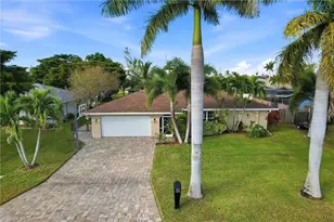 321 SE 30th St, Cape Coral, FL 33904 - Photo 43