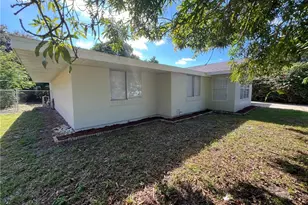 4033 School Cir, Labelle, FL 33935 - Photo 3