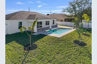 105 NW 14th St, Cape Coral, FL 33993 - Photo 37