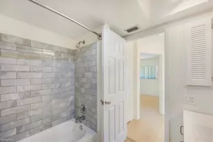 915 SE 20th St, Cape Coral, FL 33990 - Photo 13