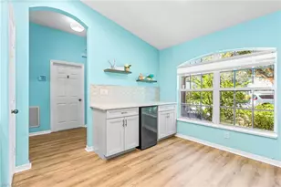 9819 Gladiolus Preserve Cir, Fort Myers, FL 33908 - Photo 5