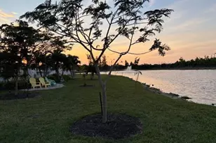 16242 Asheboro Ct, Fort Myers, FL 33908 - Photo 5