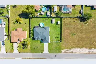 1215 NE 12th Pl, Cape Coral, FL 33909 - Photo 43