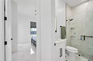 1215 NE 12th Pl, Cape Coral, FL 33909 - Photo 23