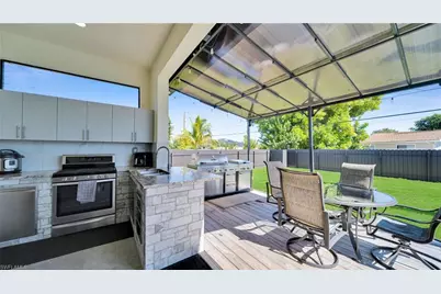 1215 NE 12th Pl, Cape Coral, FL 33909 - Photo 33