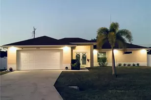 223 SW 31st St, Cape Coral, FL 33914 - Photo 3