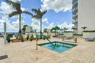 3000 Oasis Grand Blvd, Fort Myers, FL 33916 - Photo 7