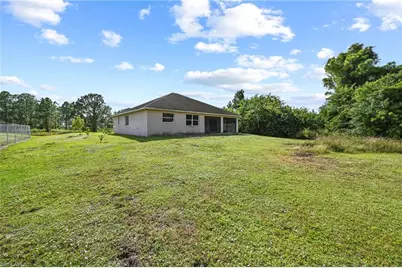 723 Newell St E, Lehigh Acres, FL 33974 - Photo 17