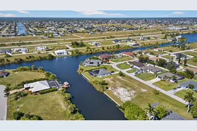 2854 NW 4th St, Cape Coral, FL 33993 - Photo 19