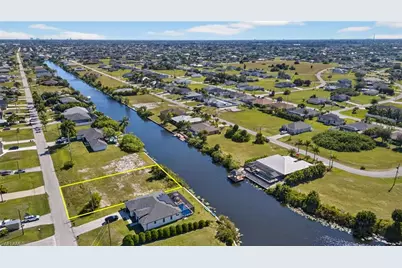 2854 NW 4th St, Cape Coral, FL 33993 - Photo 11